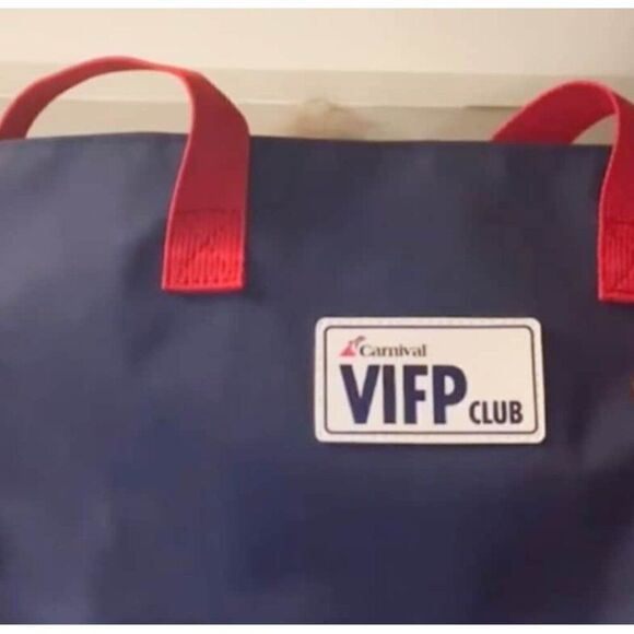 NEW Carnival Cruise Line Blue VIFP Club Tote Pool Beach Bag Diamond Guest Gift - Picture 2 of 14